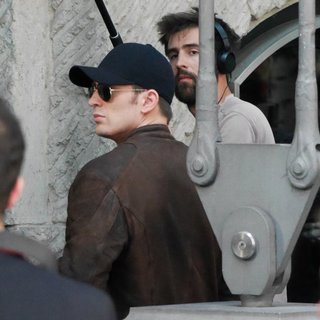 Chris Evans on The Set of Captain America: Civil War