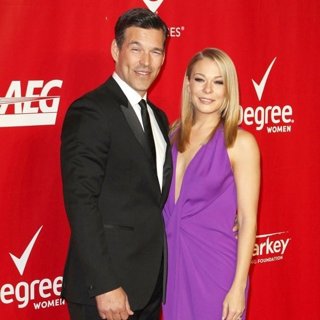 Eddie Cibrian, LeAnn Rimes in MusiCares 2014 Person of The Year Tribute Honoring Carole King