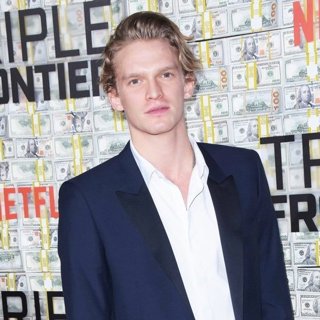 Triple Frontier World Premiere - Arrivals