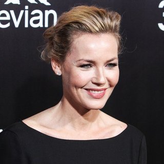 3 Days to Kill Premiere - Red Carpet Arrivals