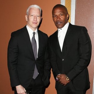Anderson Cooper, Jamie Foxx in Sean Penn CORE Gala