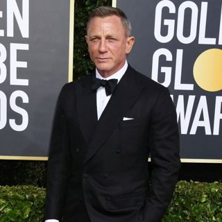Daniel Craig in 77th Annual Golden Globes - Arrivals