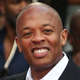 Dr. Dre in Quincy Jones Hand and Footprint Ceremony