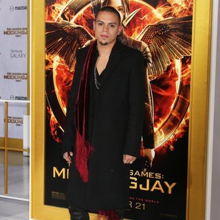 Los Angeles Premiere of The Hunger Games: Mockingjay, Part 1 - Arrivals