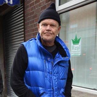 Glen Campbell in Glen Campbell Spotted Walking with Kim Woolen