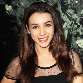 The Premiere of The Possession - Arrivals