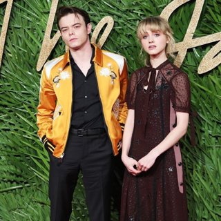 Charlie Heaton, Natalia Dyer in The British Fashion Awards 2017 - Arrivals