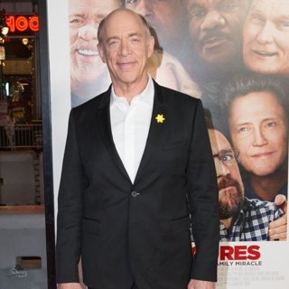 Premiere of Father Figures - Arrivals
