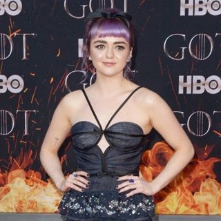 Maisie Williams in Game of Thrones Season 8 Premiere - Red Carpet Arrivals