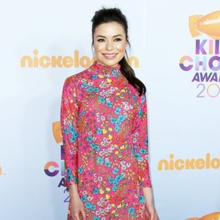 Miranda Cosgrove in Nickelodeon's 2017 Kids' Choice Awards - Arrivals