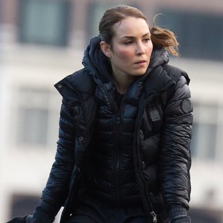 Noomi Rapace Films Scenes for Unlocked
