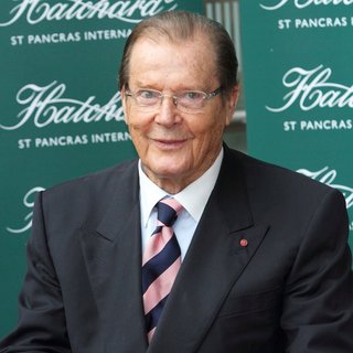 Roger Moore Signs Copies of His Autobiography Last Man Standing: Tales from Tinseltown