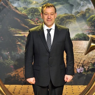 U.K. Premiere of Oz: The Great and Powerful - Arrivals