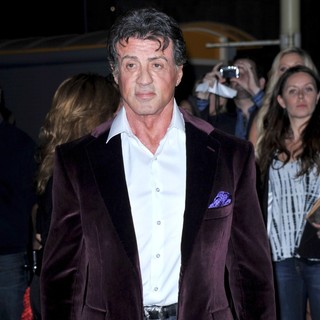 The Los Angeles Premiere of The Mechanic - Arrivals