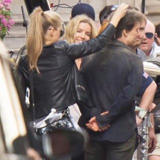Tom Cruise and Annabelle Wallis Are Spotted Filming The Mummy