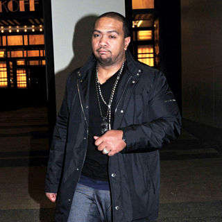 Timbaland in Timbaland leaving the MTV's studios after appearing on the Alexa Chung Show