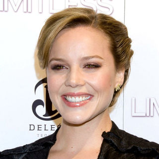 The New York Premiere of 'Limitless' - Inside Arrivals