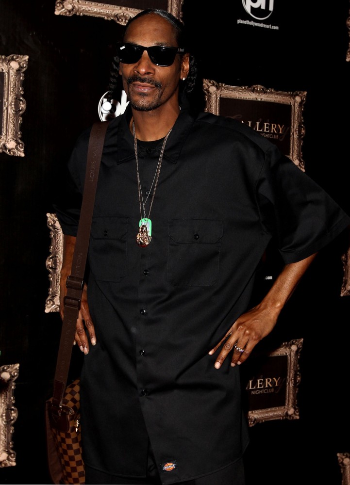 Snoop Dogg Walks The Red Carpet at Gallery Nightclub