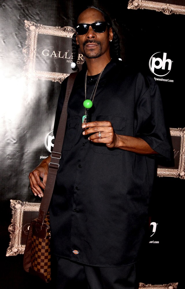Snoop Dogg Walks The Red Carpet at Gallery Nightclub