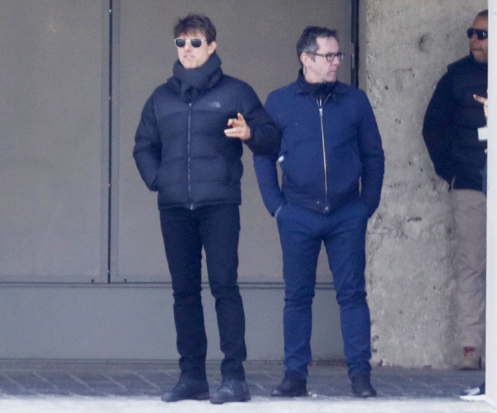 Tom Cruise Films Scenes for Mission: Impossible 6