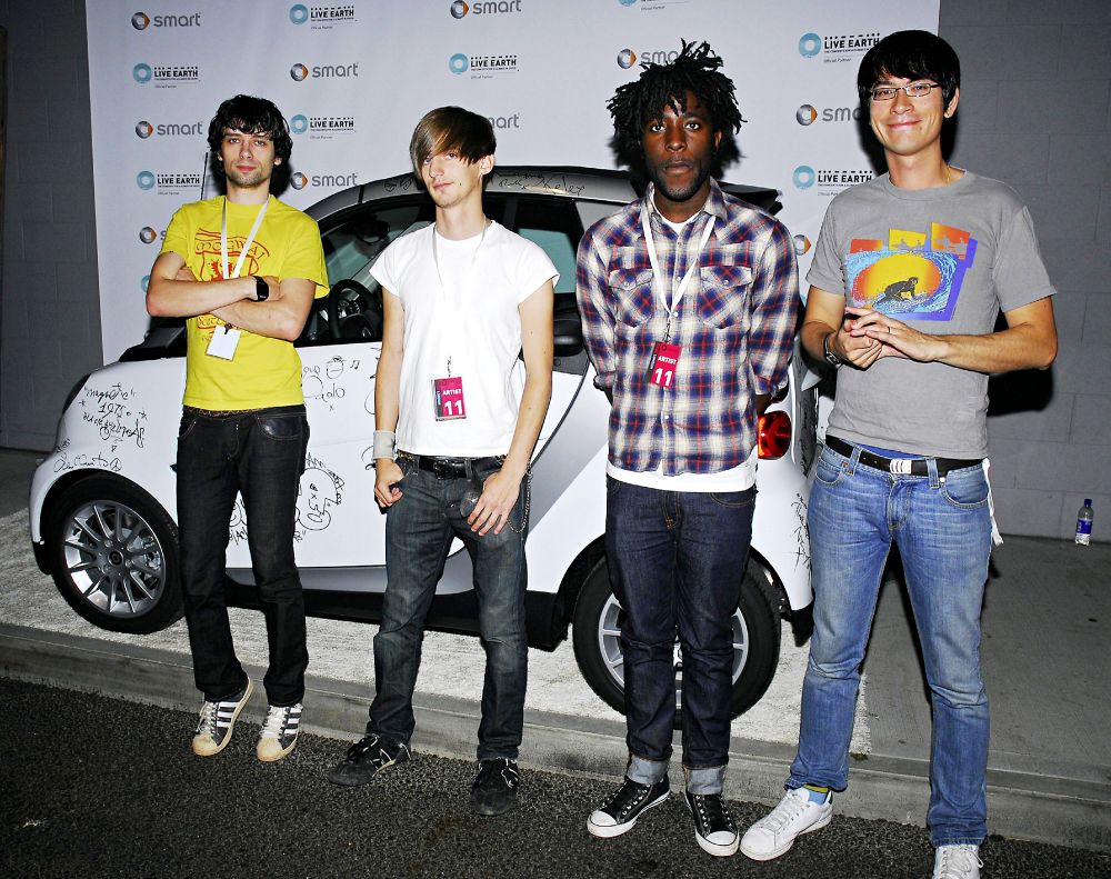 Bloc Party's Frontman Clears Up Break-Up Rumors