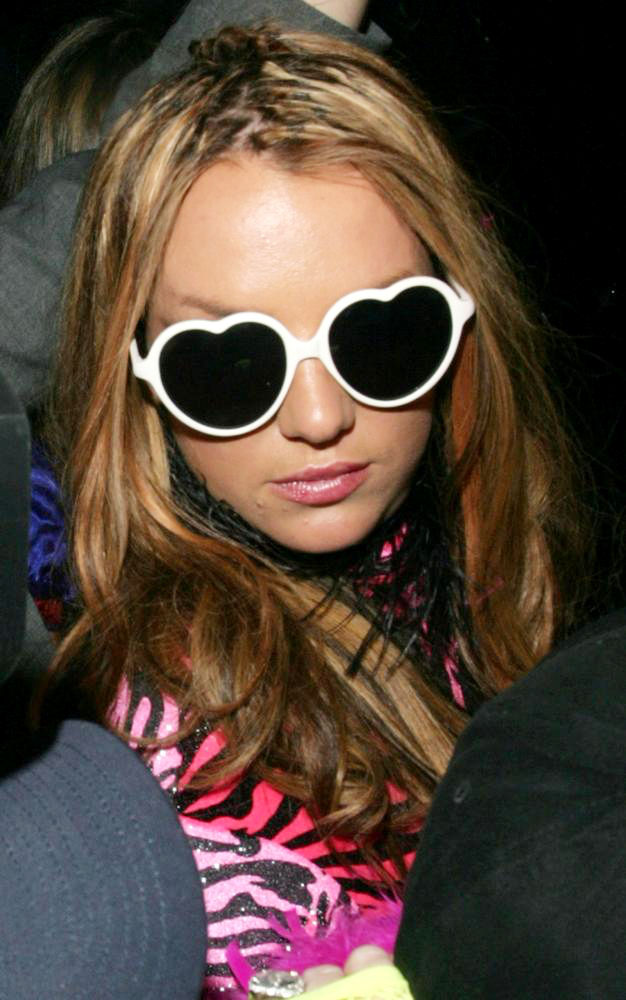 Britney Spears' Video Staff Banned From Alcohol and Drugs