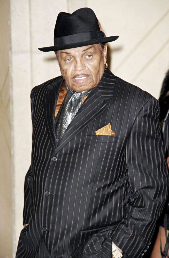 Joe Jackson to Sue Michael Jackson's Concert Promoters for Causing His Death