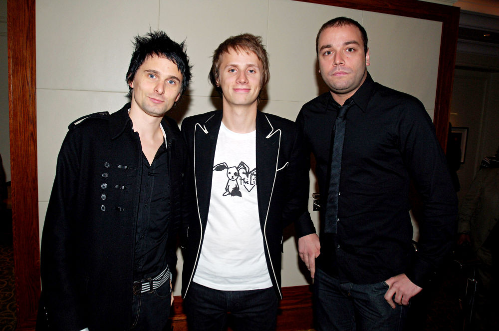 Muse Slammed for Smoking On Stage While in Australia