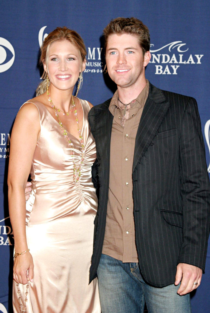 Country Music Star Josh Turner and Wife Expecting Third Child