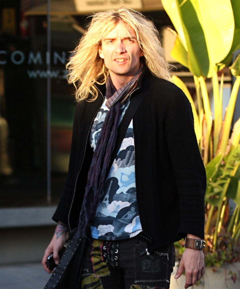 Justin Hawkins Furiously Denies The Darkness' Reunion