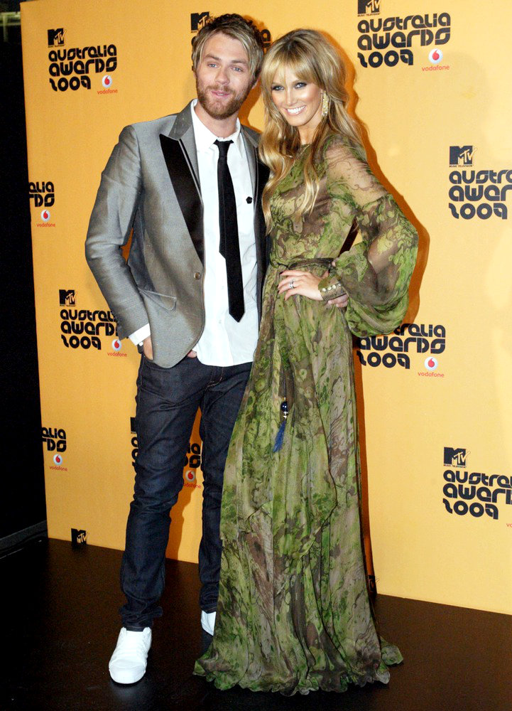 Newly Single Delta Goodrem Denies Affair Rumor