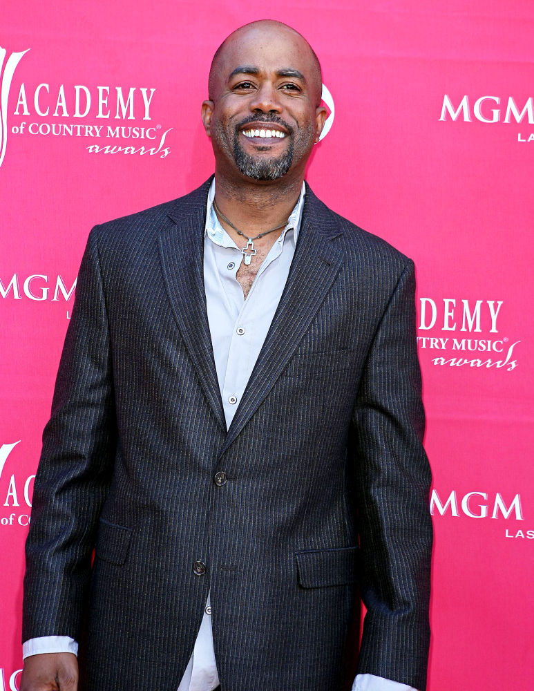 Darius Rucker Performed Before War Veterans