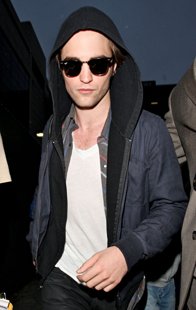 Robert Pattinson Narrowly Escaped Injury After His Car Caught Fire