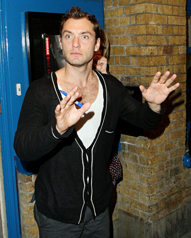 Jude Law Tries to Stop Ex-Wife From Releasing Autobiography