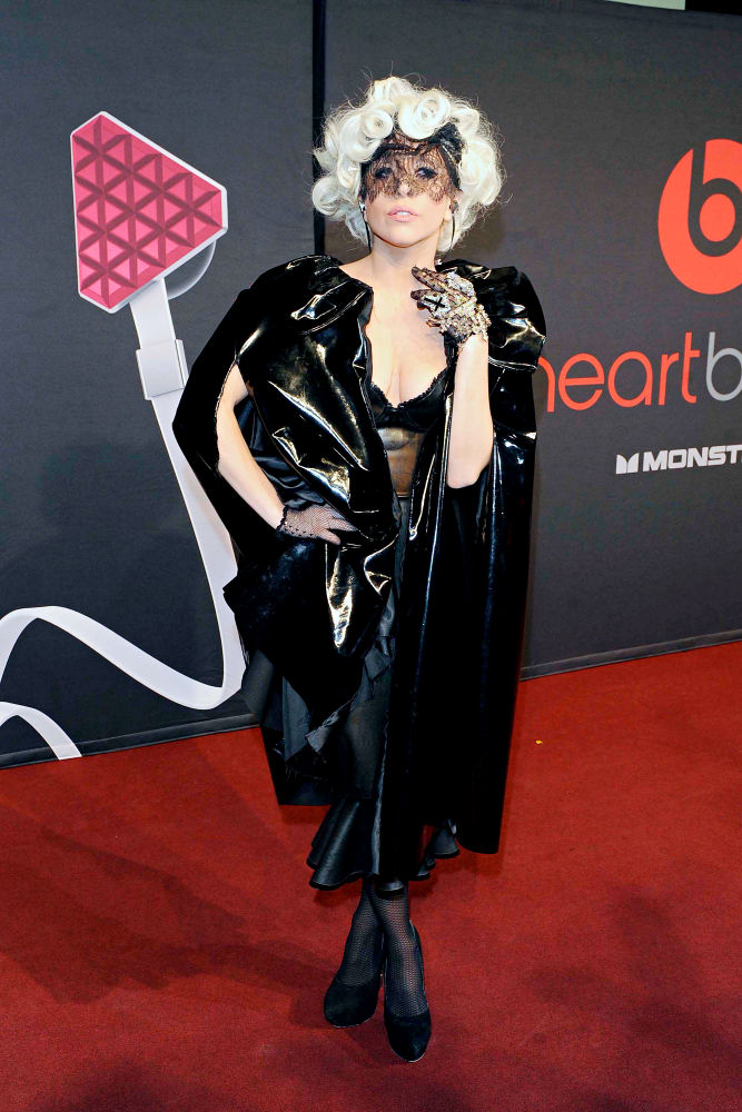 Lady GaGa Claims Double Chart Thrones in Europe