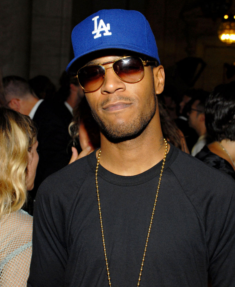 Video: Kid Cudi Kissed by Male Fan On Stage