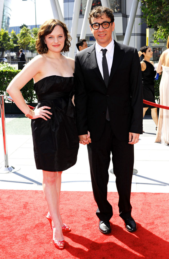 Elisabeth Moss and Fred Armisen Split