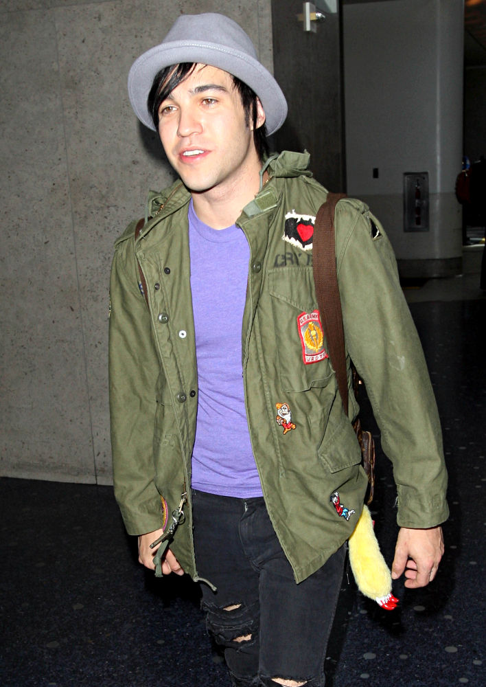 Pete Wentz Apologizes for Throwing Tantrum at Perez Hilton