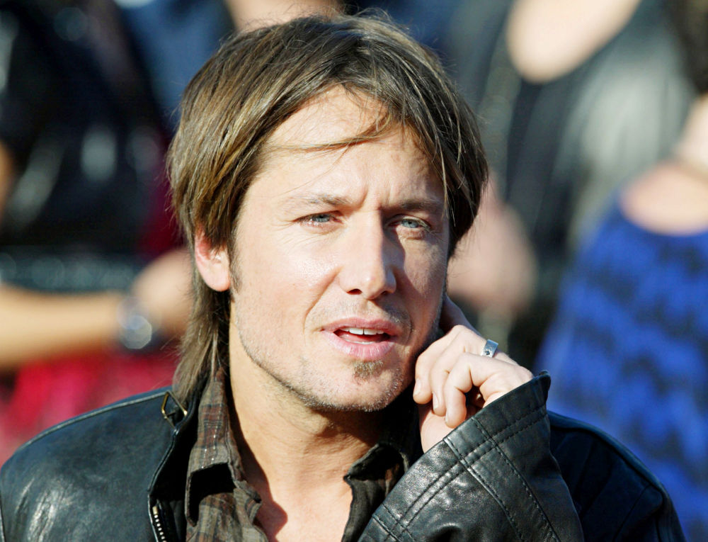 Keith Urban Regrets for Having Encouraged Illegal Music Download