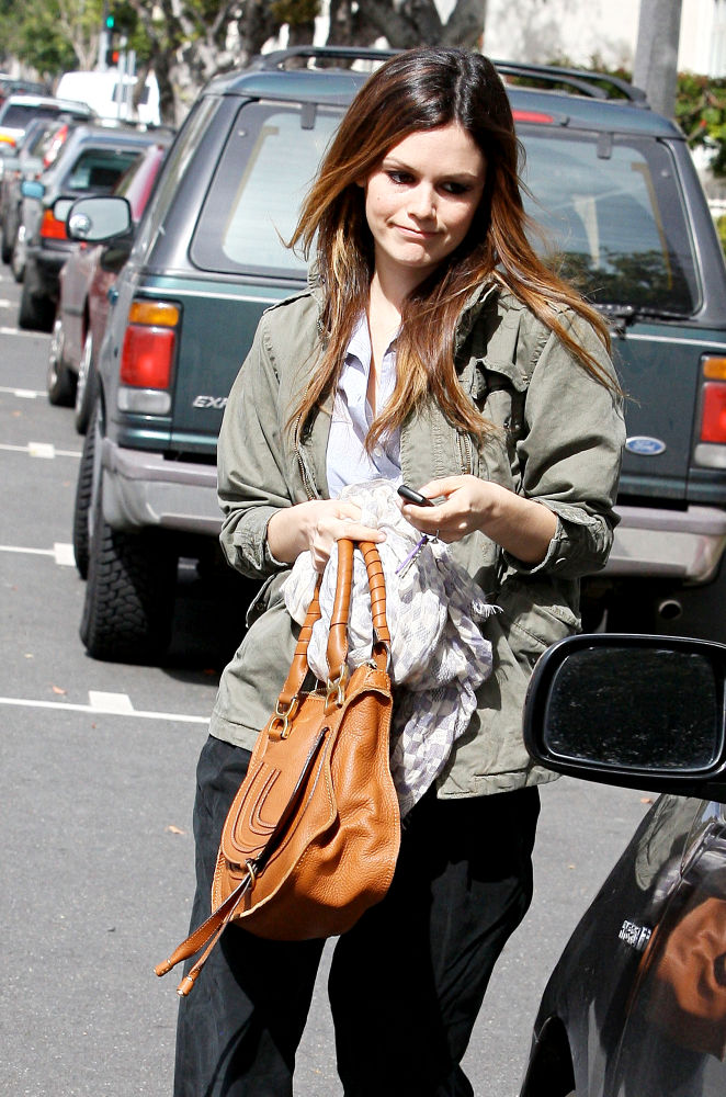 Rachel Bilson NOT Pregnant But Has Nose Issues