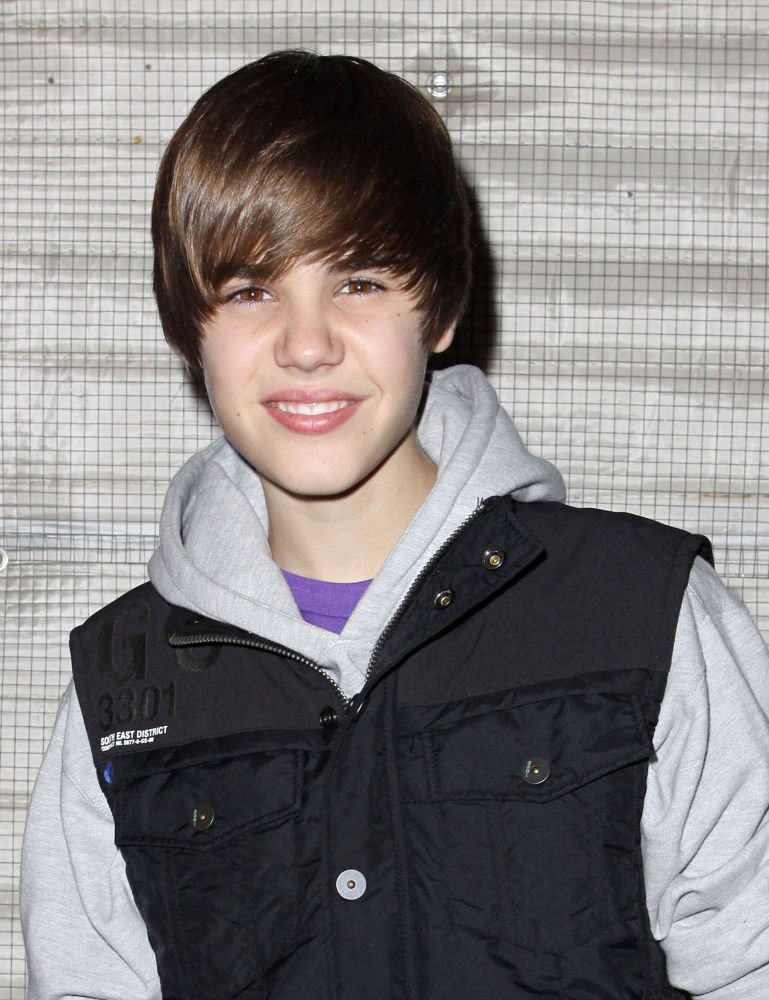 Justin Bieber Unrecognized in U.K.