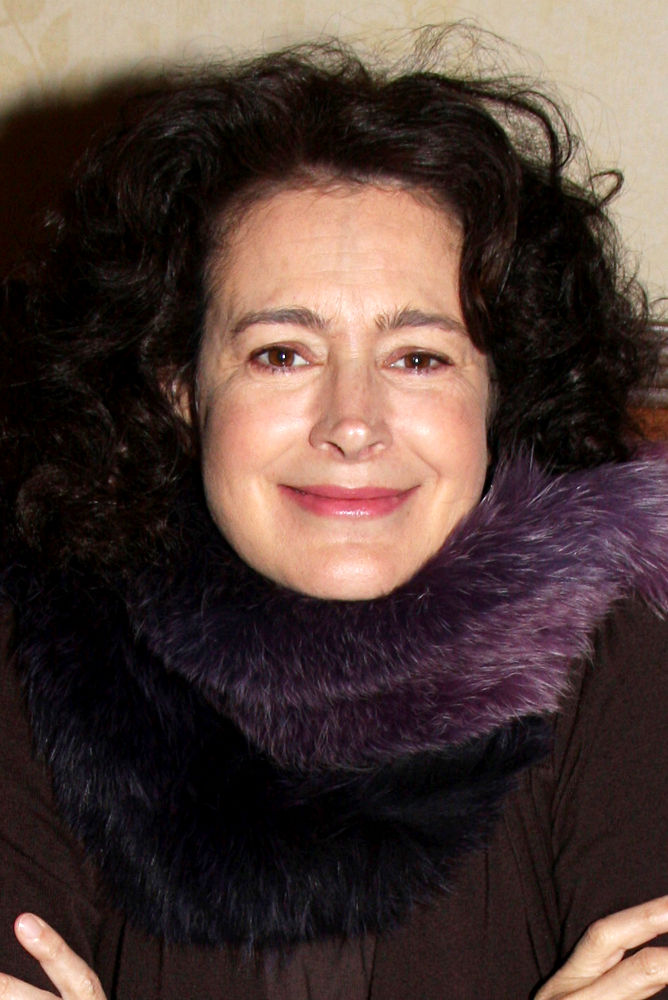 Sean Young Conducts TV Interview With Her Bunny