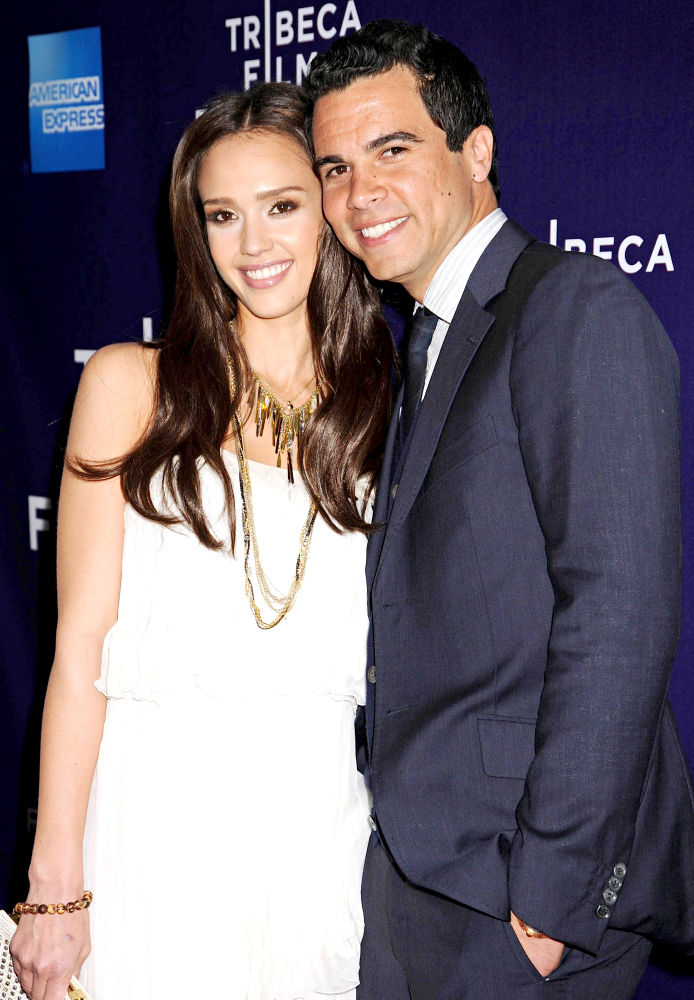 Jessica Alba and Husband Drove Over Paparazzi's Foot