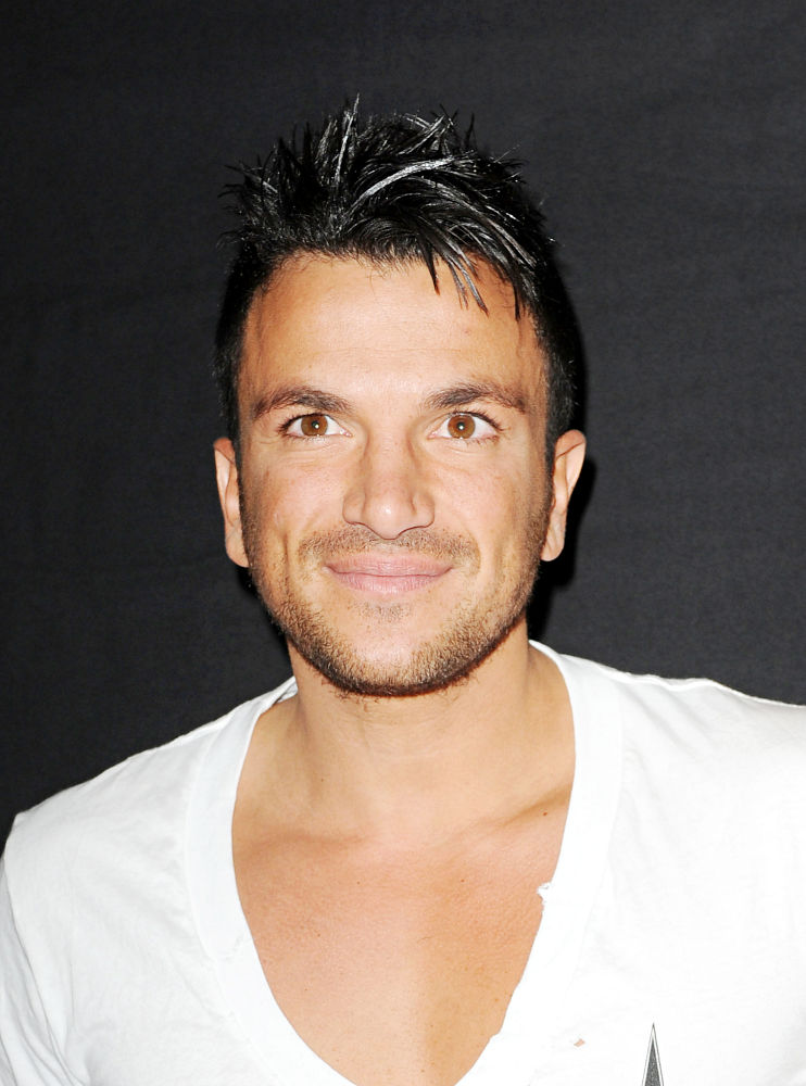 Peter Andre Urges Ladies Not to Be Duped by His Imposter