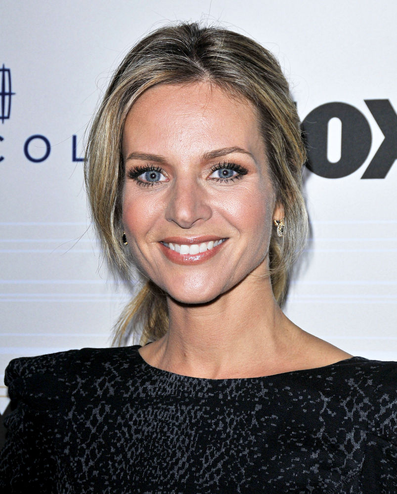'Glee' Star Jessalyn Gilsig Files for Divorce From Husband