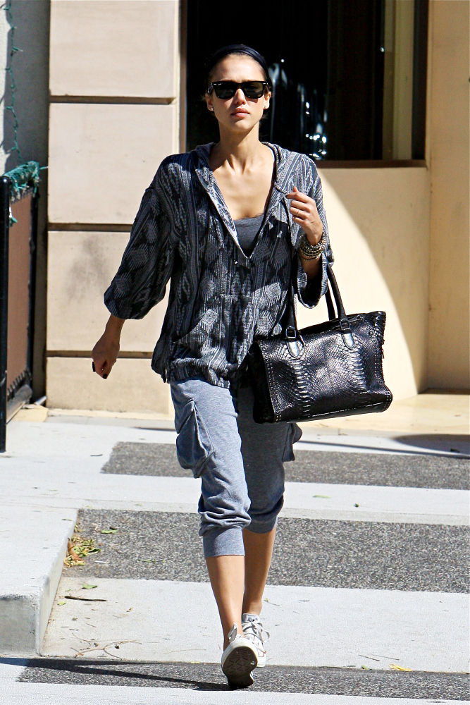 Jessica Alba Slammed for Saying She Needs No Script for Her Movie Dialogue