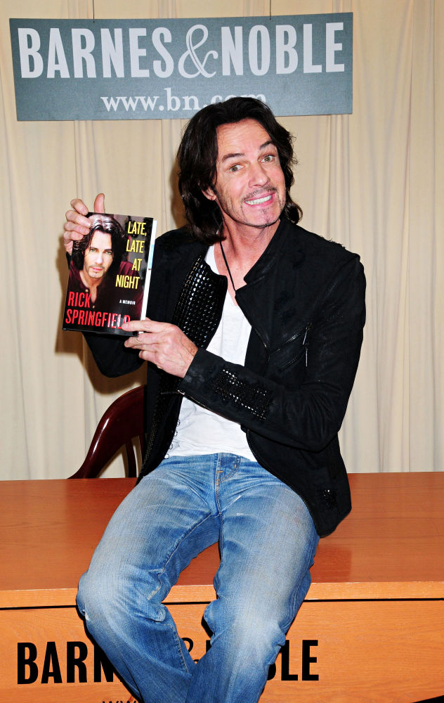 Rick Springfield Reaches Out to Depressed Teens