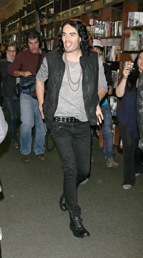 Russell Brand Allegedly Spotted Wearing Wedding Band