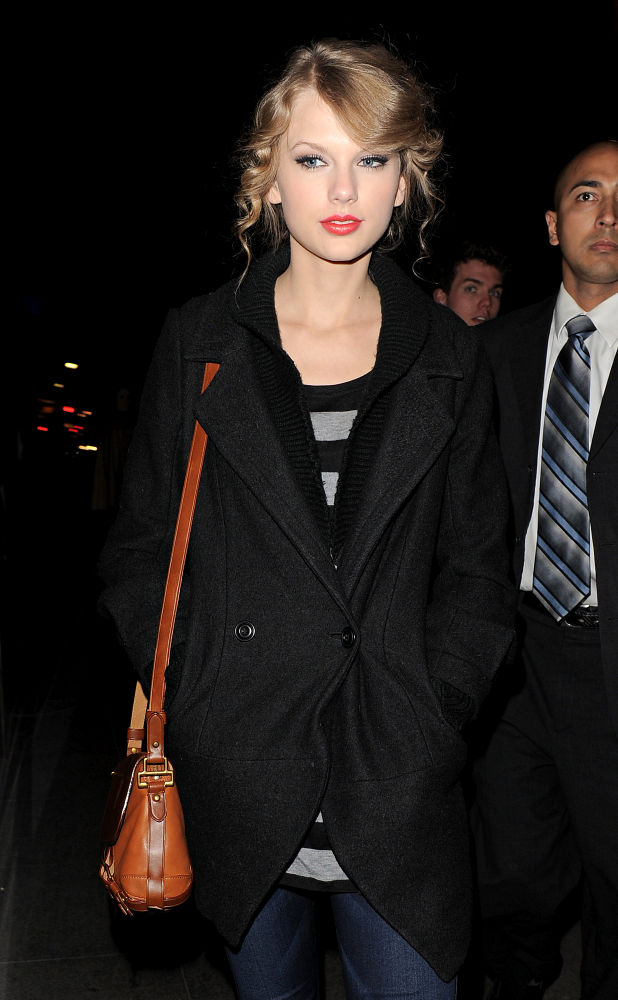 Taylor Swift Has Doubts in Marriage