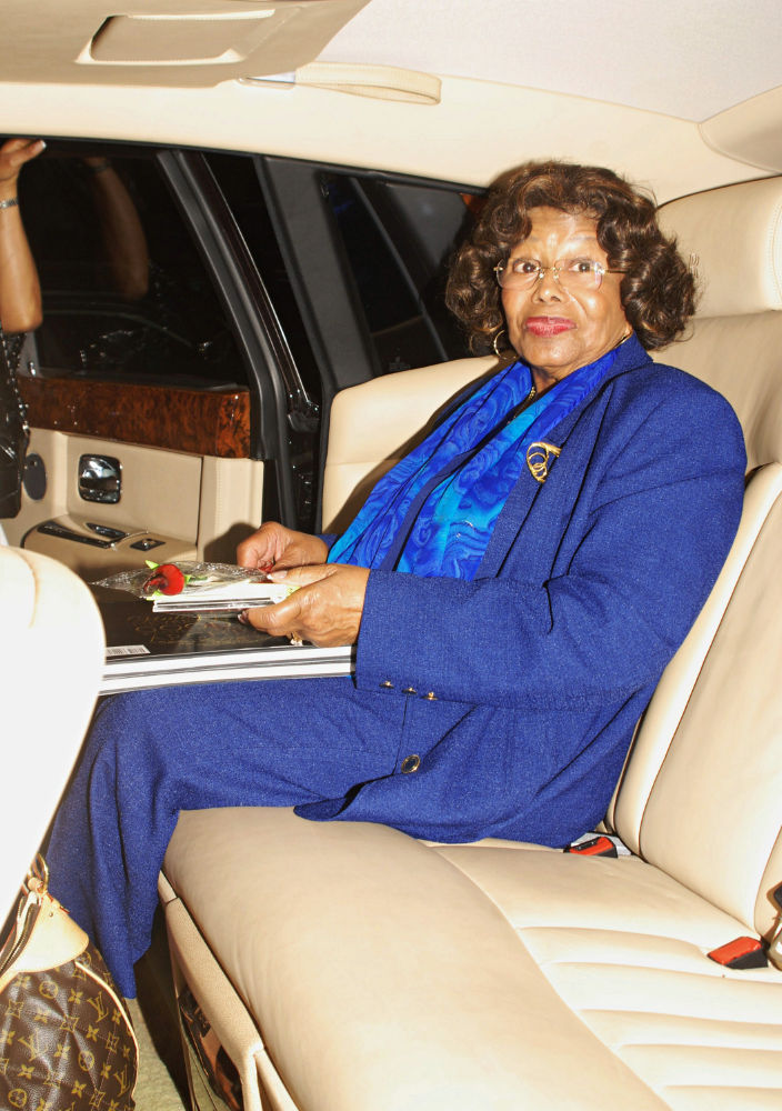 Michael Jackson's Mother Challenges Promoters' Lawsuit Dismissal Request